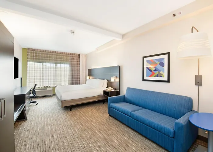 Holiday Inn Express - Delafield By Ihg